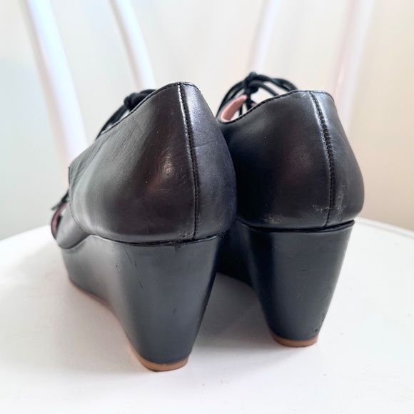 Black Leather Wedge Sandals Lace up Size 41 - Picture 3 of 4